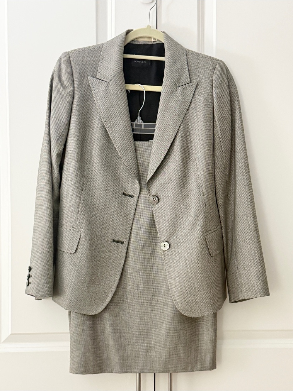 Tombolini Italy Wool Silk Houndstooth Skirt Suit Set Women’s Size 42 US 6